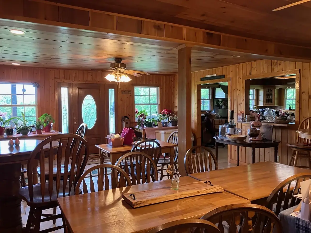 Long dining tables in the R&D Adventures lodge